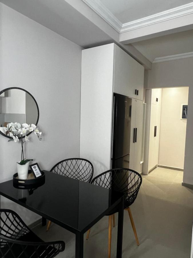 סלוניקי Agia Sofia Noir Apartment מראה חיצוני תמונה